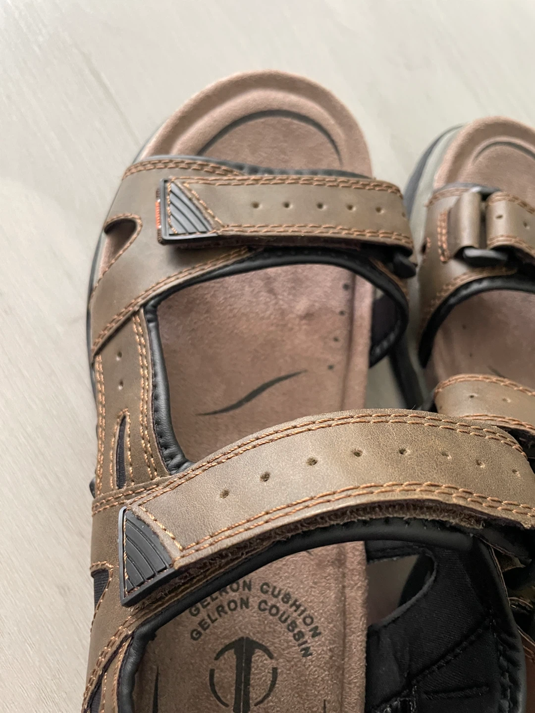 Prospector Men's Brown Sandals - Size 9 - photo 5