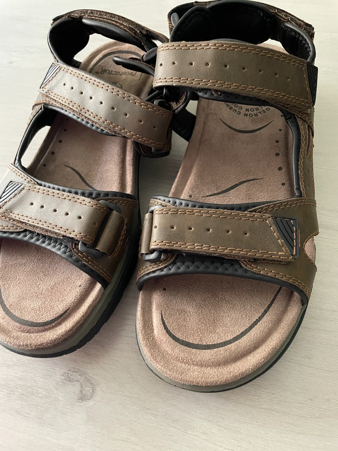 Prospector Men's Brown Sandals - Size 9 - photo 2