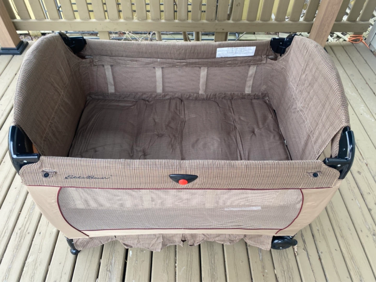 Eddie Bauer Playard with Carry Bag - photo 4