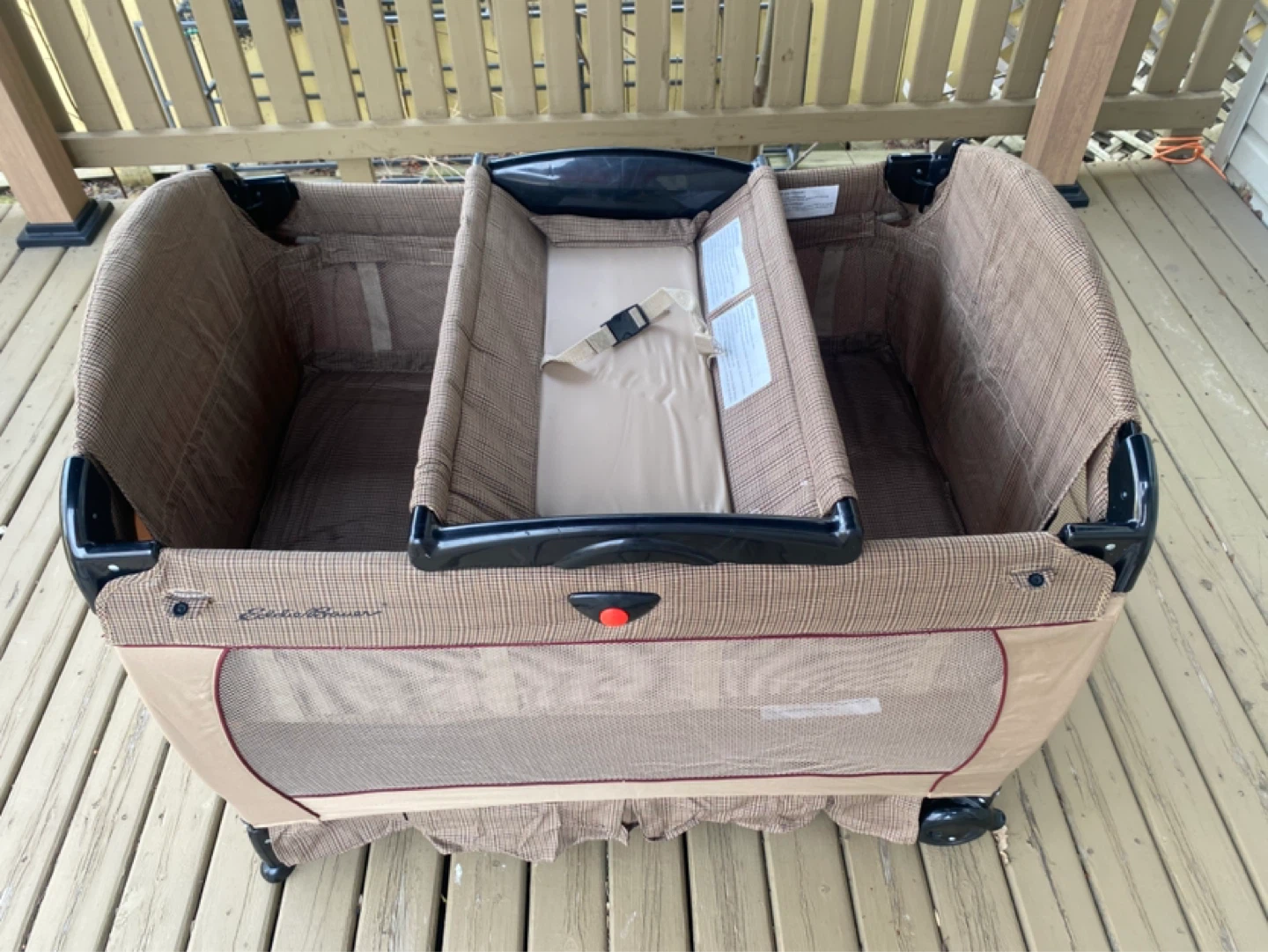 Eddie Bauer Playard with Carry Bag - photo 5