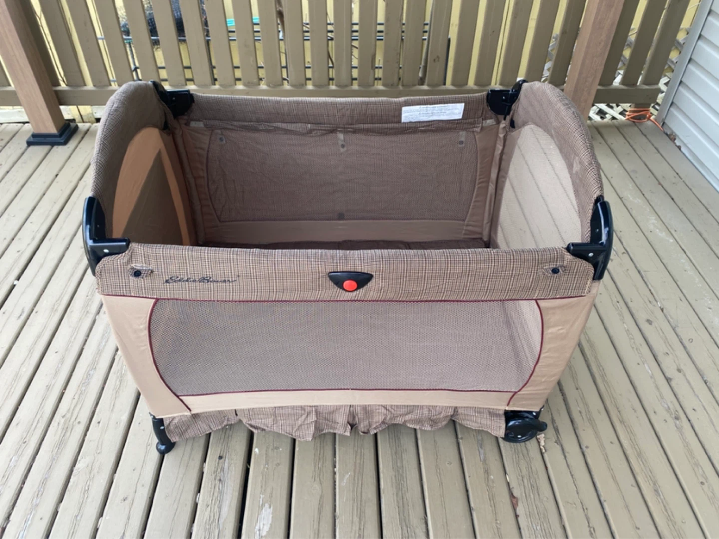 Eddie Bauer Playard with Carry Bag - photo 2
