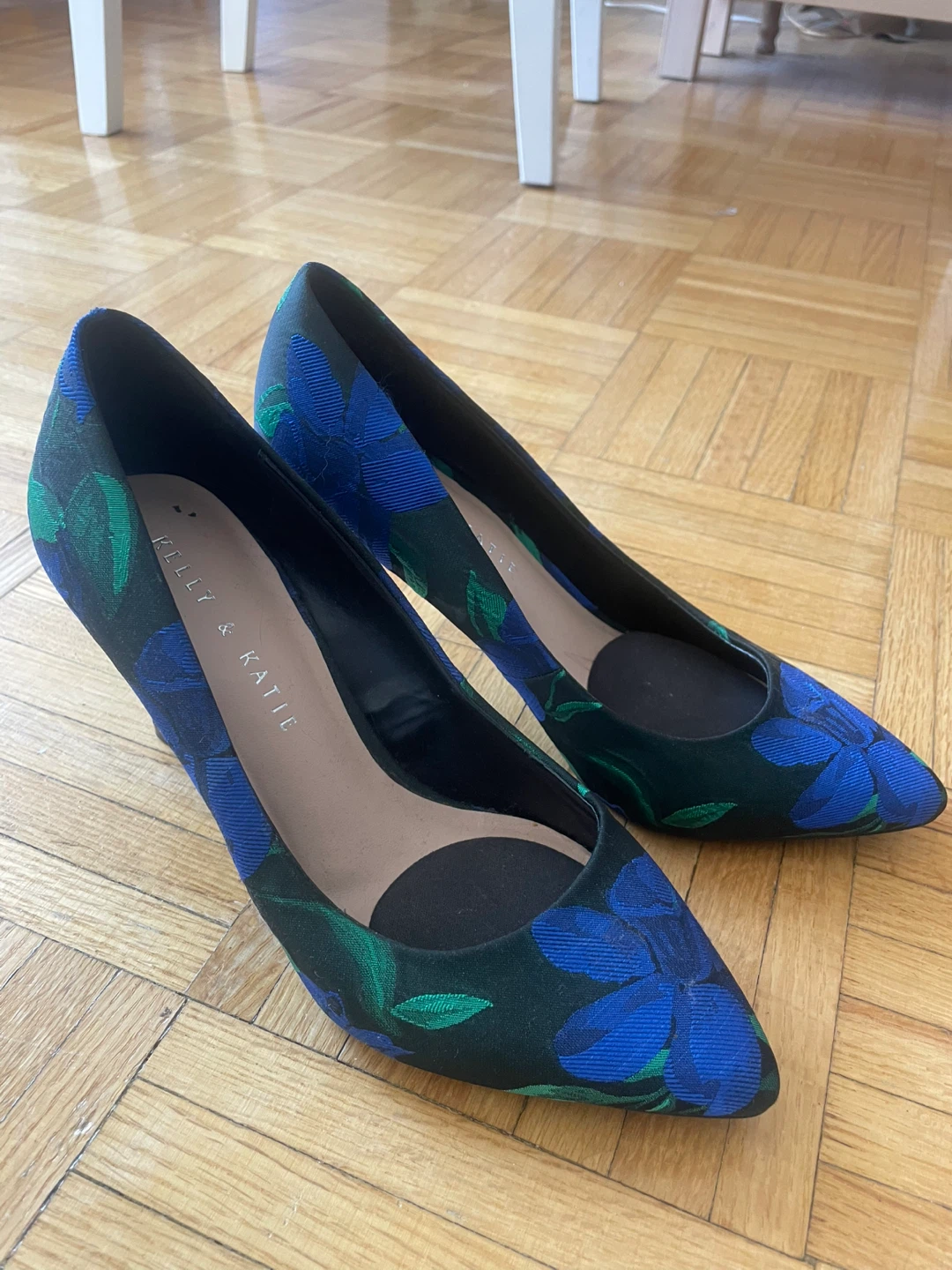 Kelly & Katie Women's Floral Heels Size 7.5