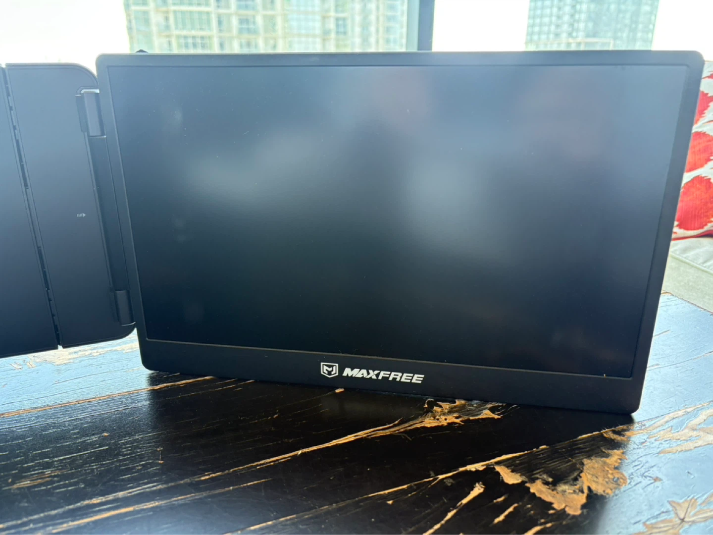 MAXFREE 14.1" Portable Triple Screen Extender - photo 2