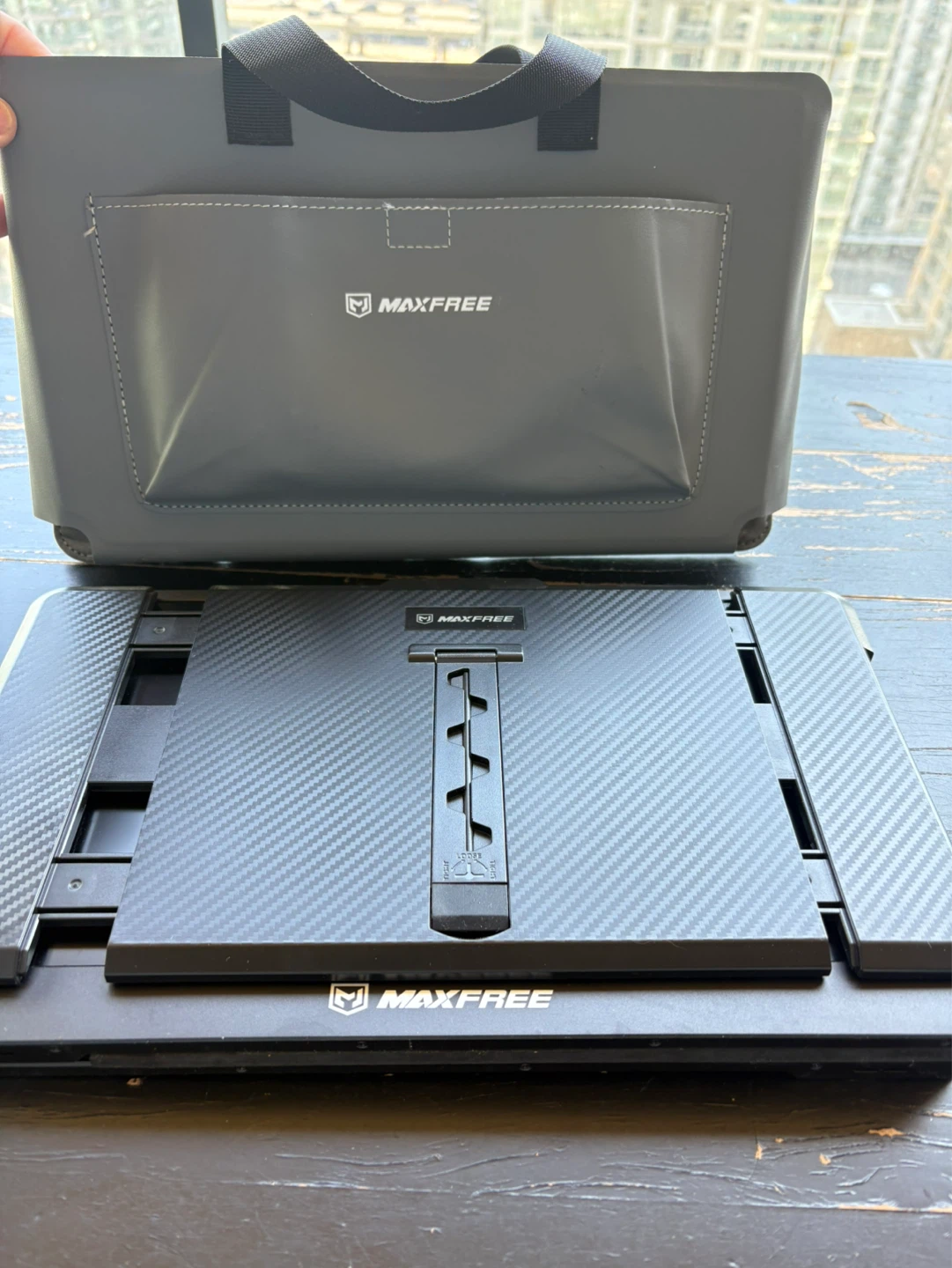 MAXFREE 14.1" Portable Triple Screen Extender - photo 4