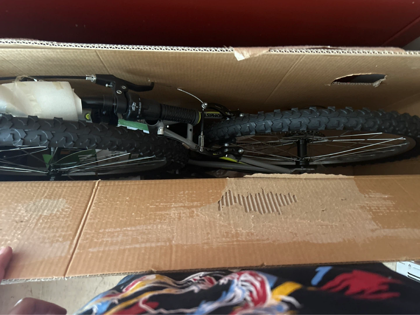Roadmaster Mountain Bicycle - New in Box - photo 2