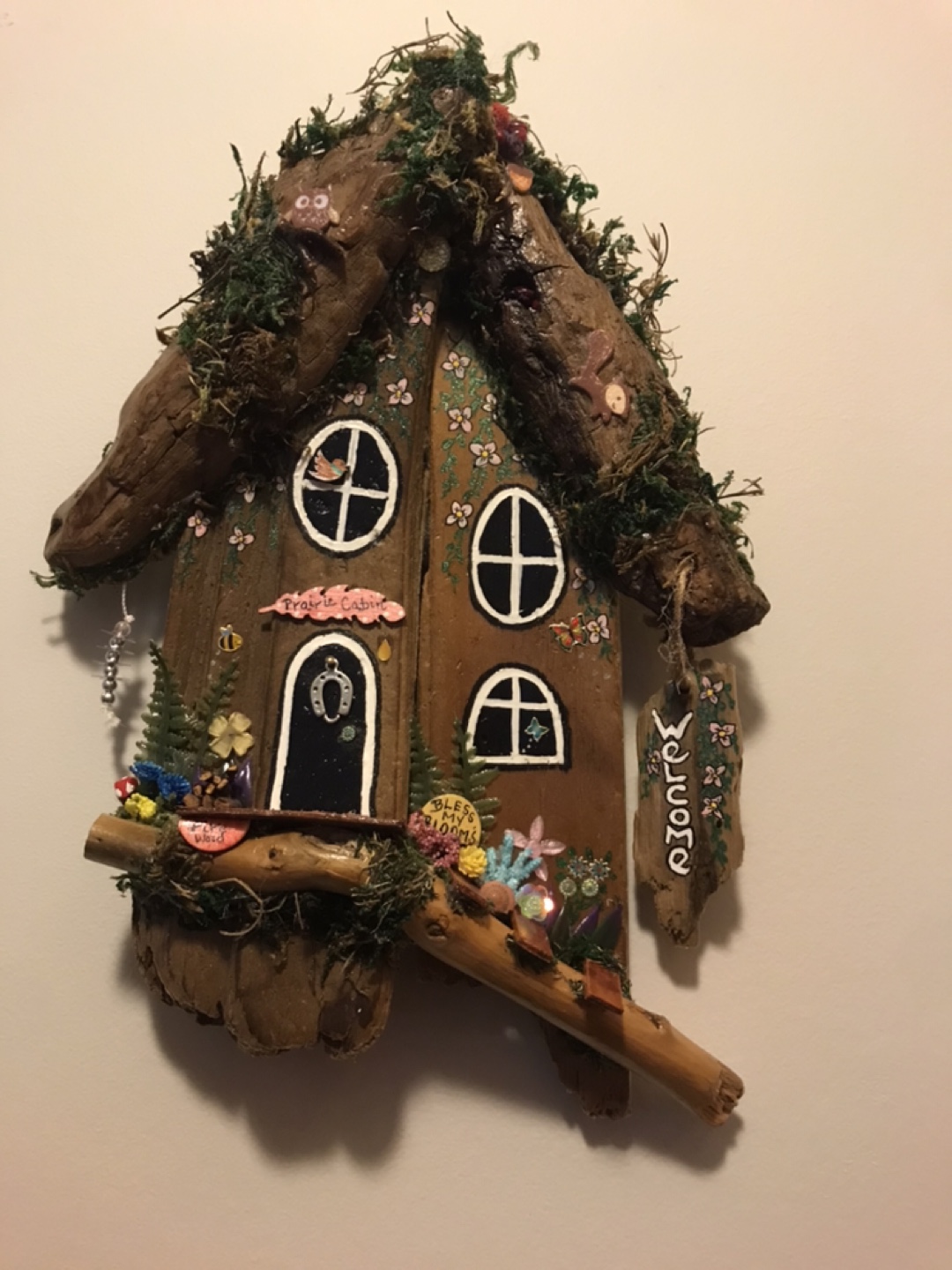 Handmade Prairie Cabin / driftwood