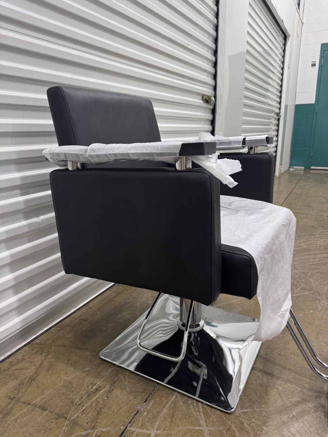 Black Styling Chair - photo 2