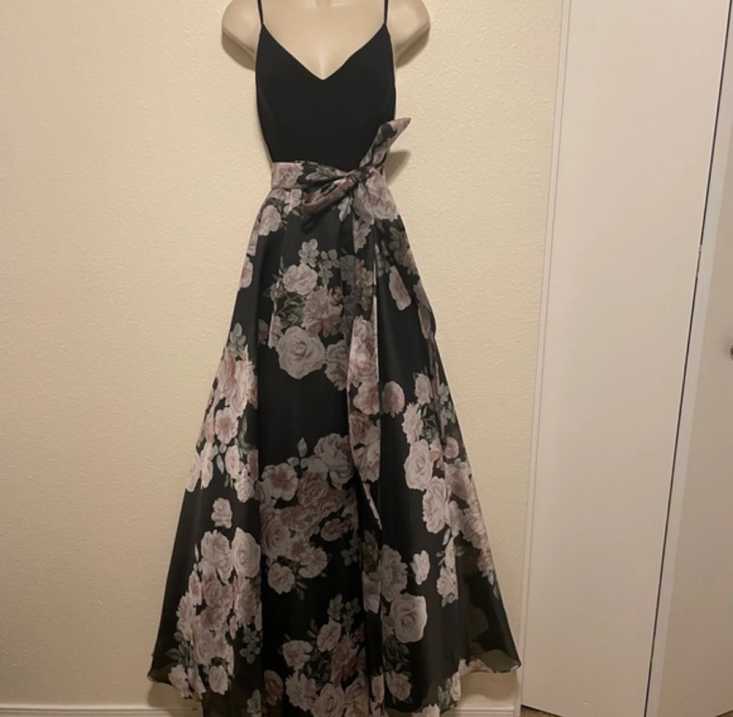 Black Floral Prom/ Graduation Dress Size 6