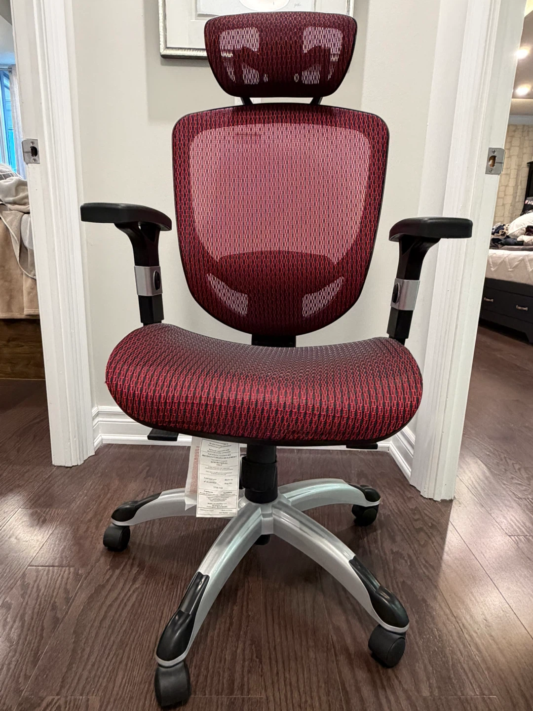 Ergonomic Mesh Office Chair - Red/Black