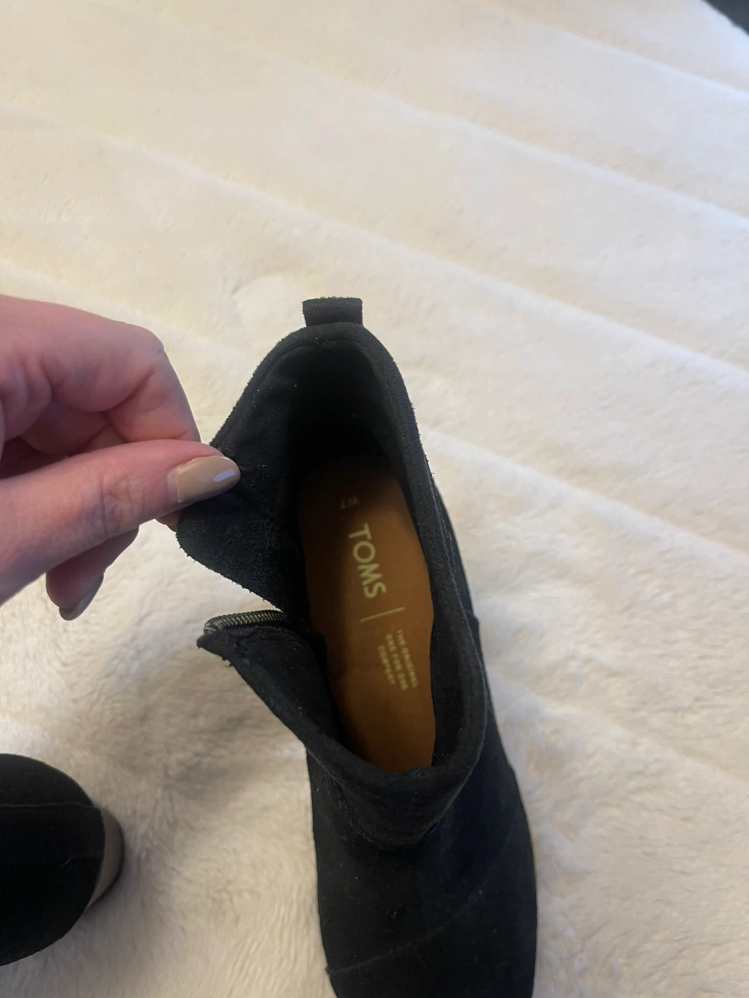TOMS Black Suede Booties - photo 4
