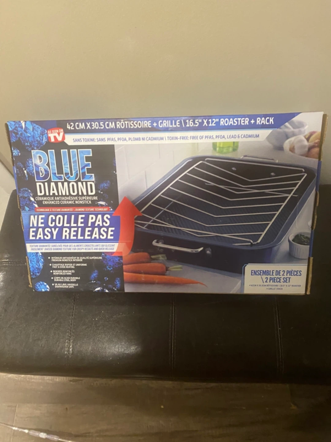 Blue Diamond 16.5" x 12" Roaster Pan with Rack