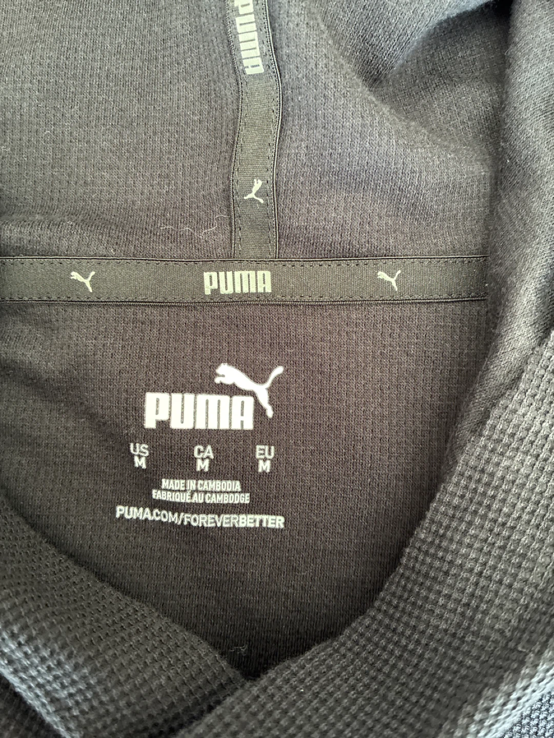 Puma Black Hoodie - Size Medium - photo 2