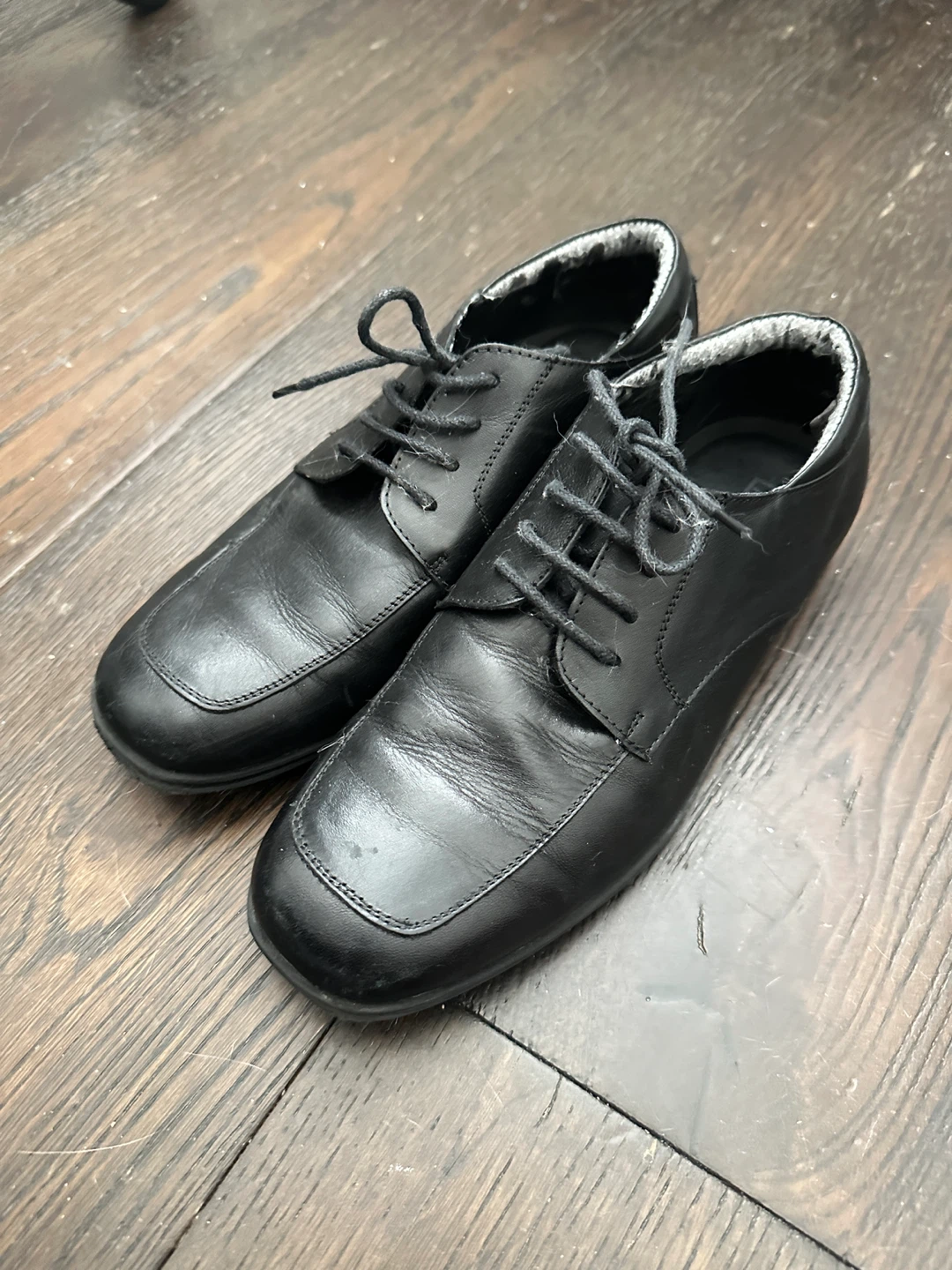 Boys size 6 Leather Dress Shoes