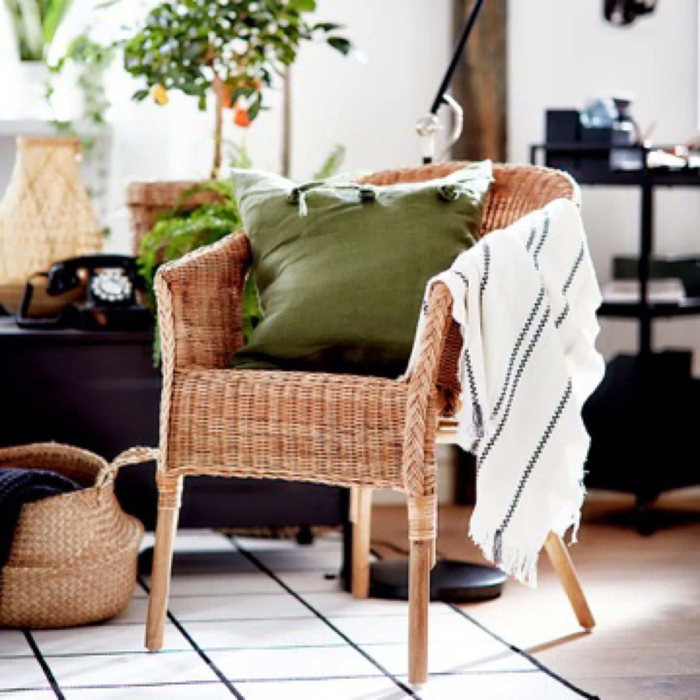 2 IKEA AGEN rattan armchair with cushions - photo 2