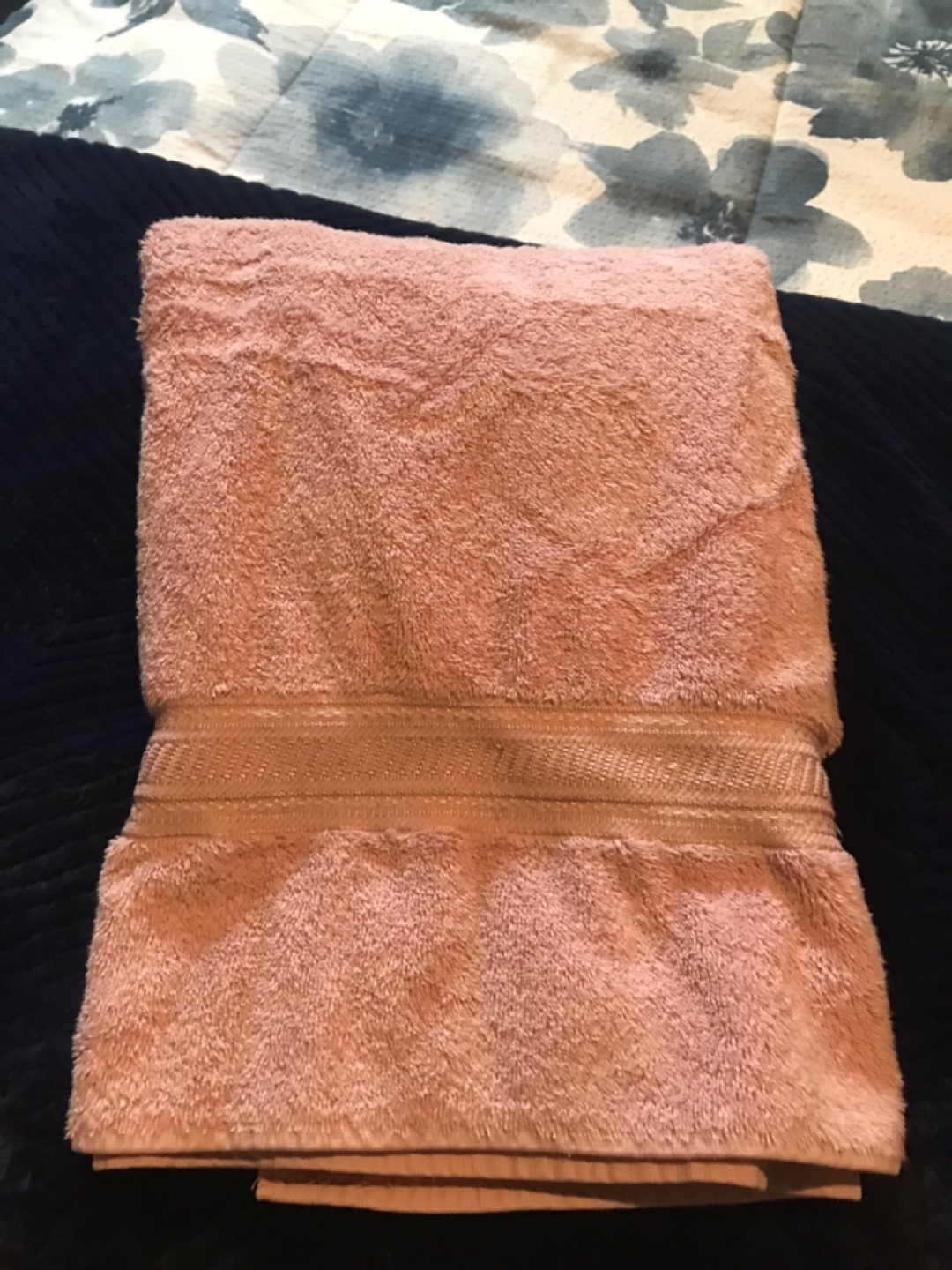 Assorted Hand Towels and 2 bath towels / 12 total - photo 2