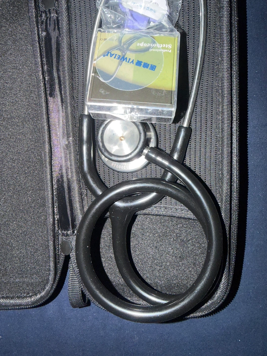 Professional Stethoscope with Carrying Case - photo 3