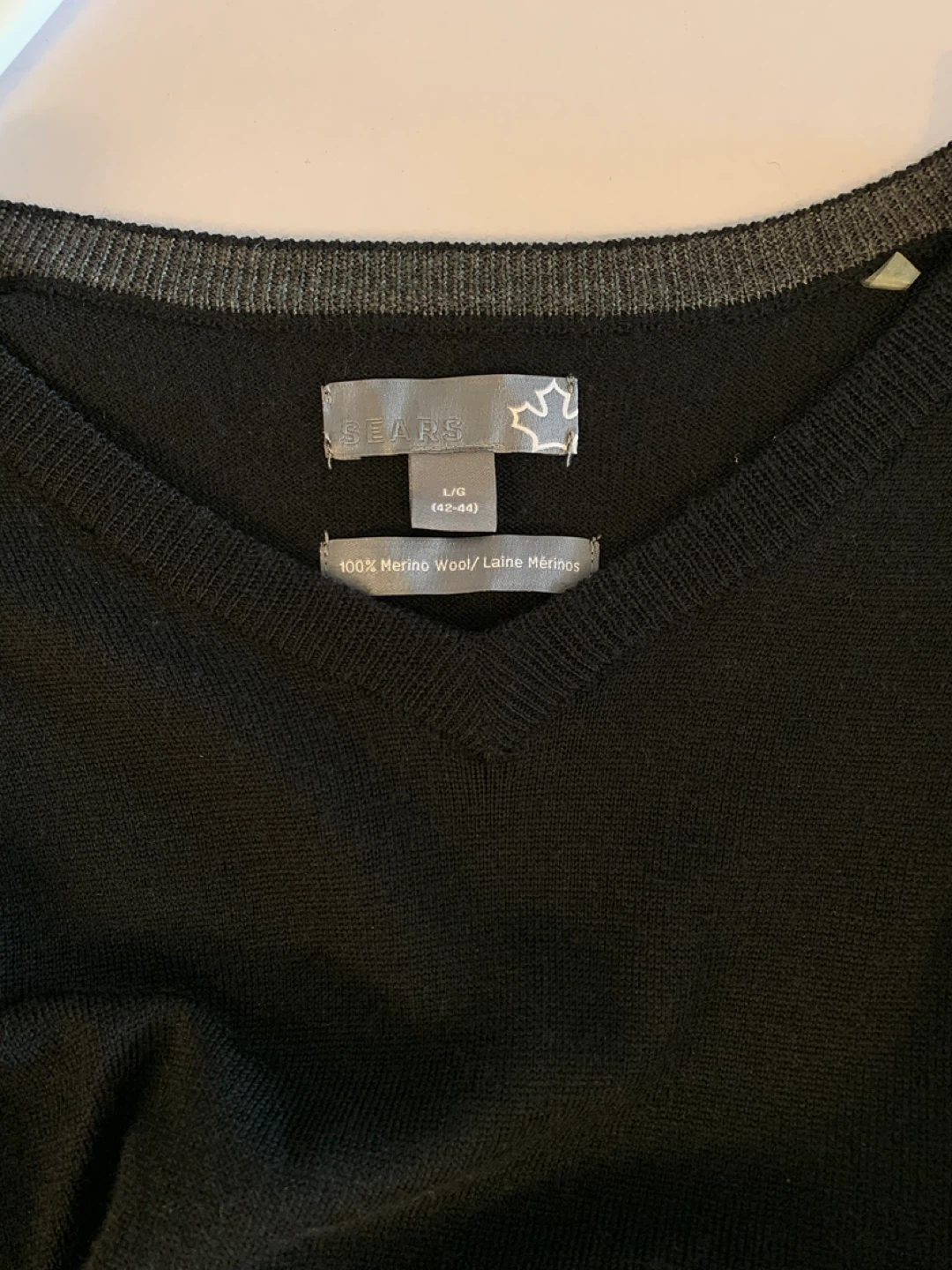 SEARS Men's V-Neck Merino Wool Sweater - Black - L/G 🌱 - photo 3