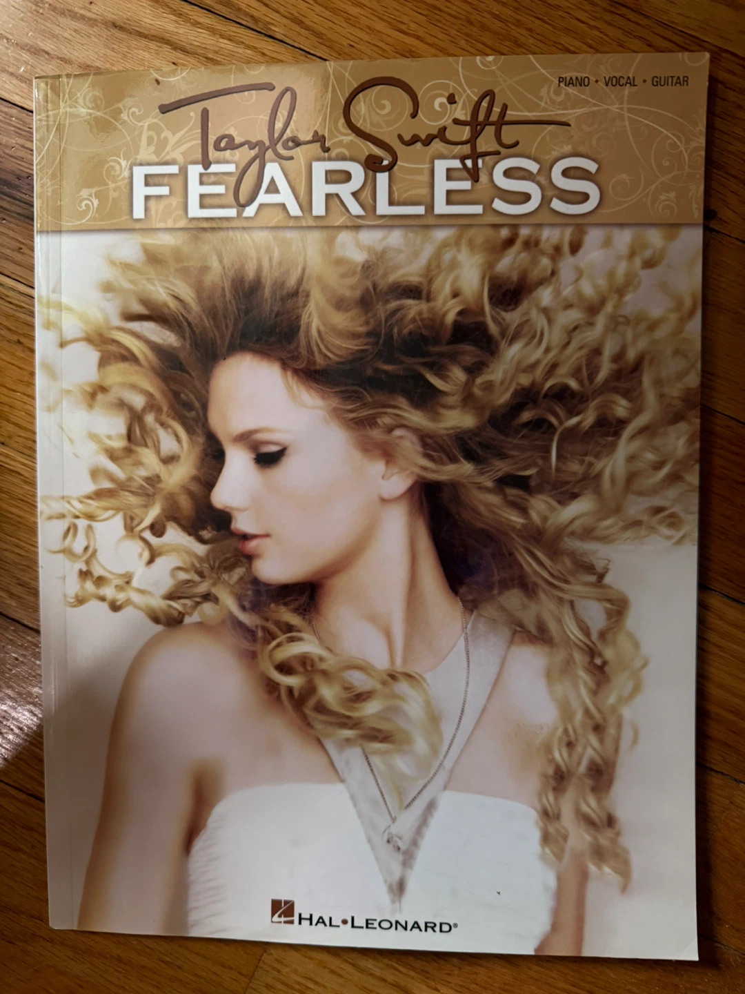 Taylor Swift Fearless Piano Vocal Guitar Sheet Music Book