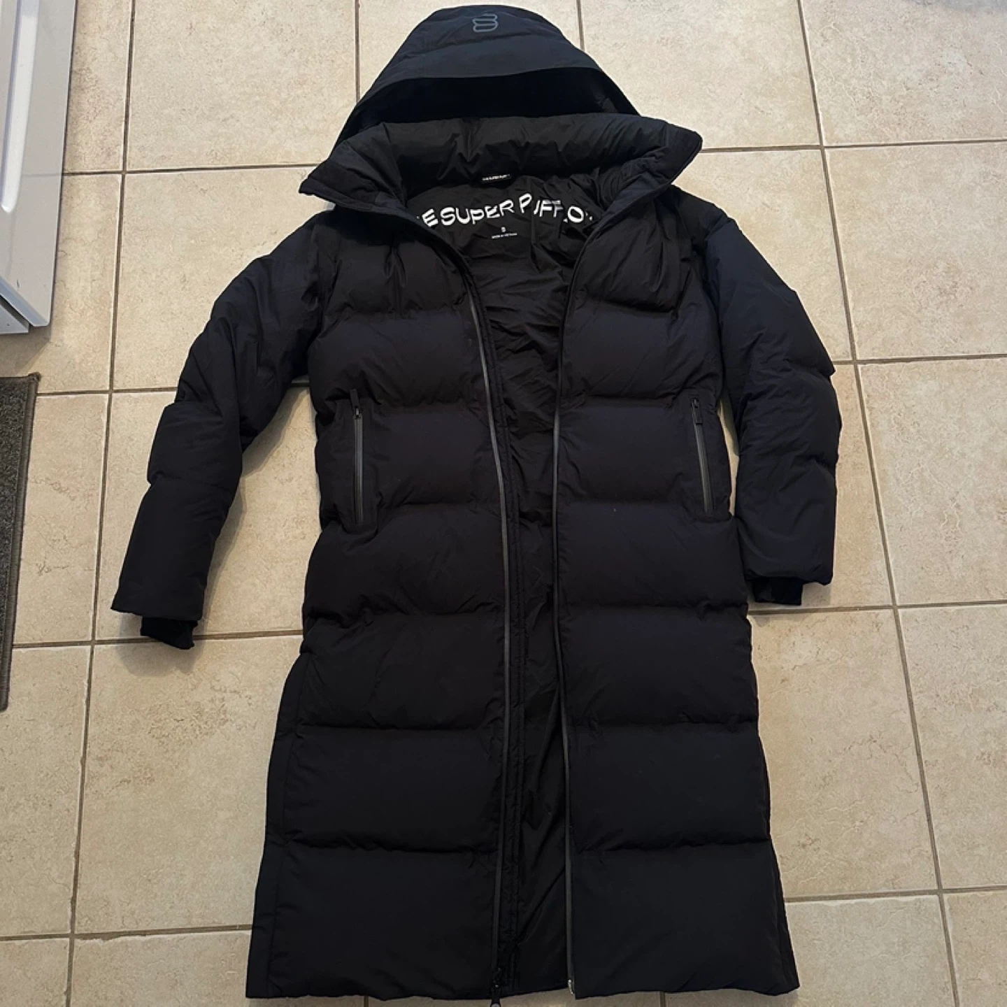 TNA Super Puff Jacket Size S Black