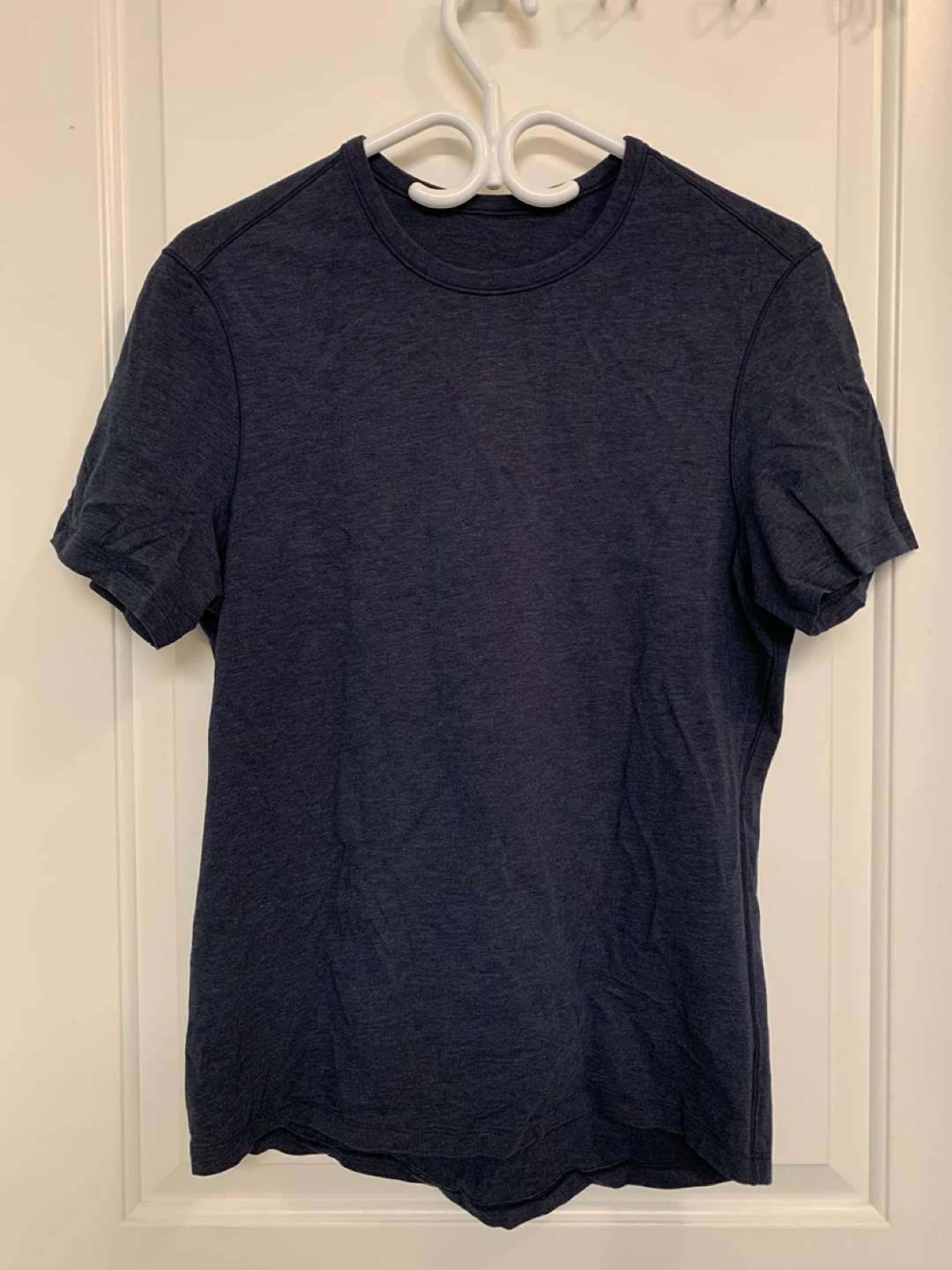 Lululemon T-Shirts Small- Bundle of 6🌱 - photo 3