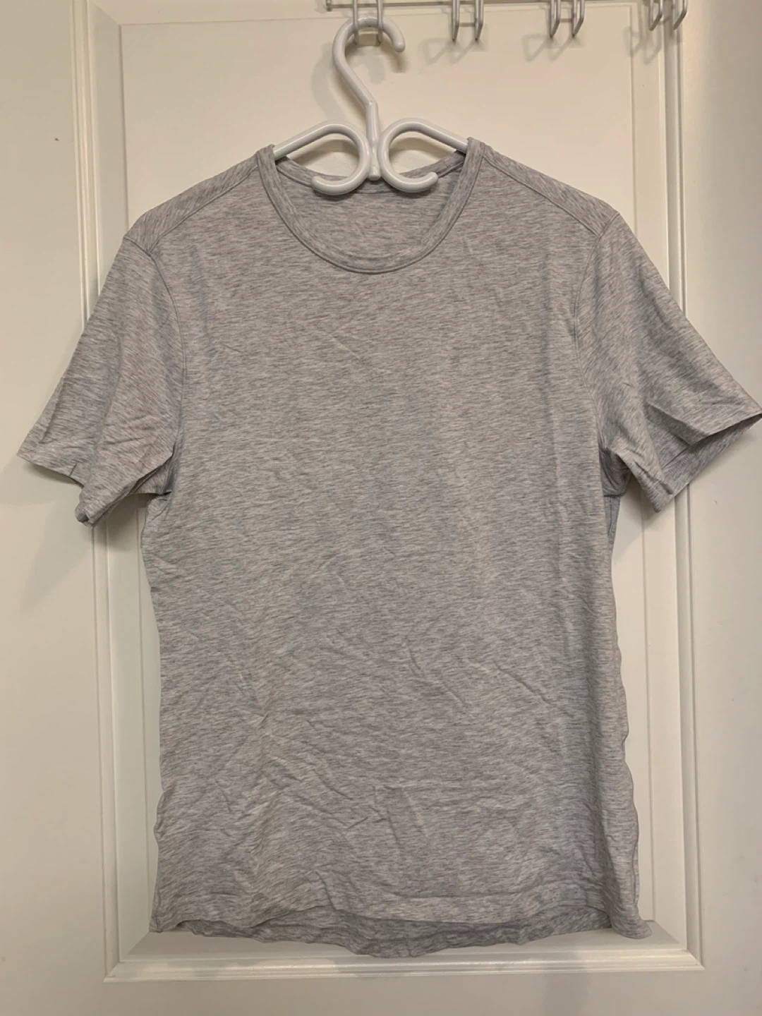 Lululemon T-Shirts Small- Bundle of 6🌱 - photo 4
