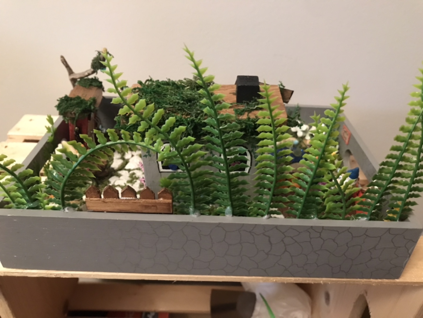 Fairy Garden Miniature House Scene - photo 3