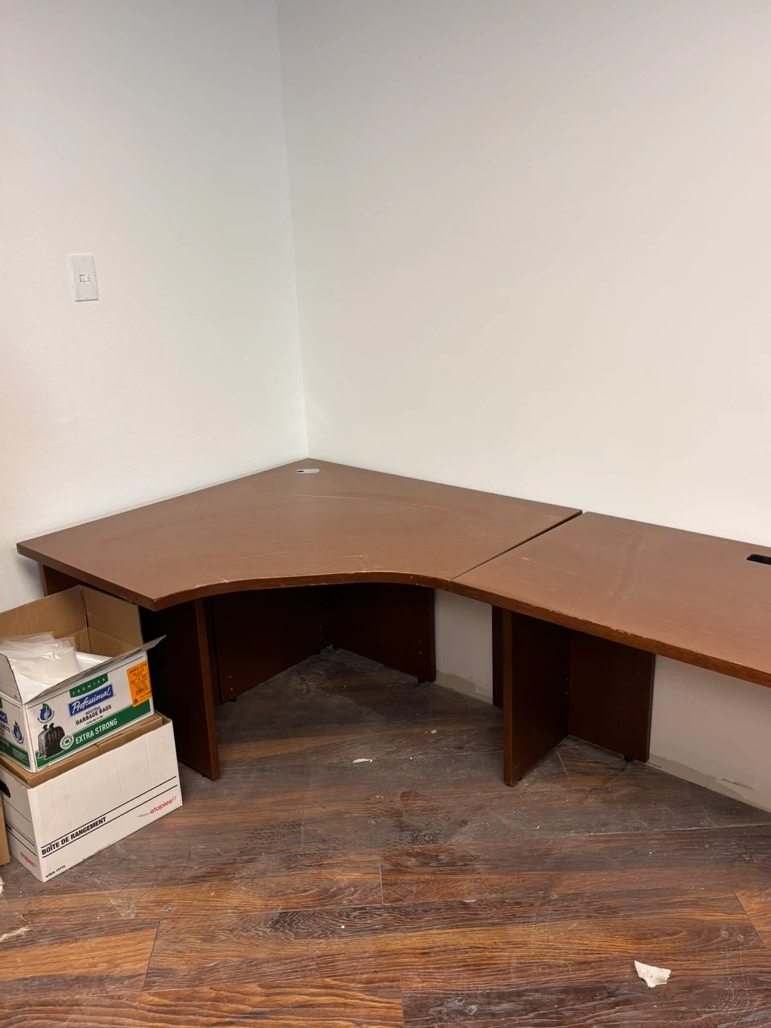 L-Shaped Office Desk - photo 2