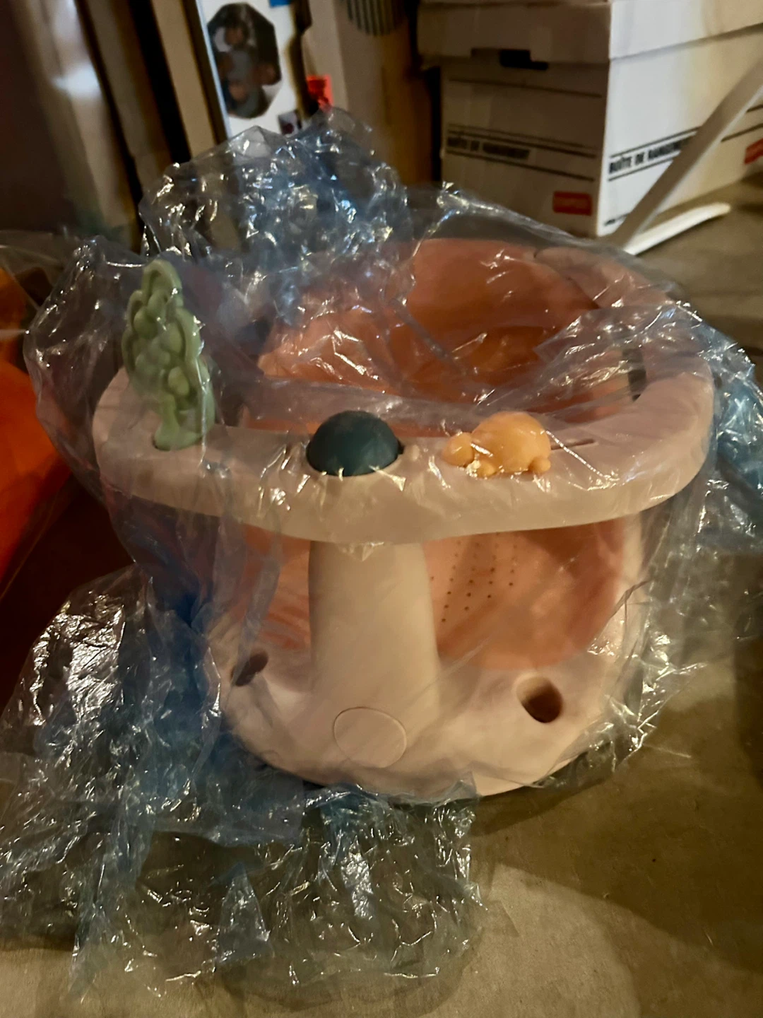 Bumbo Baby Seat with Tray + baby play seat - photo 2