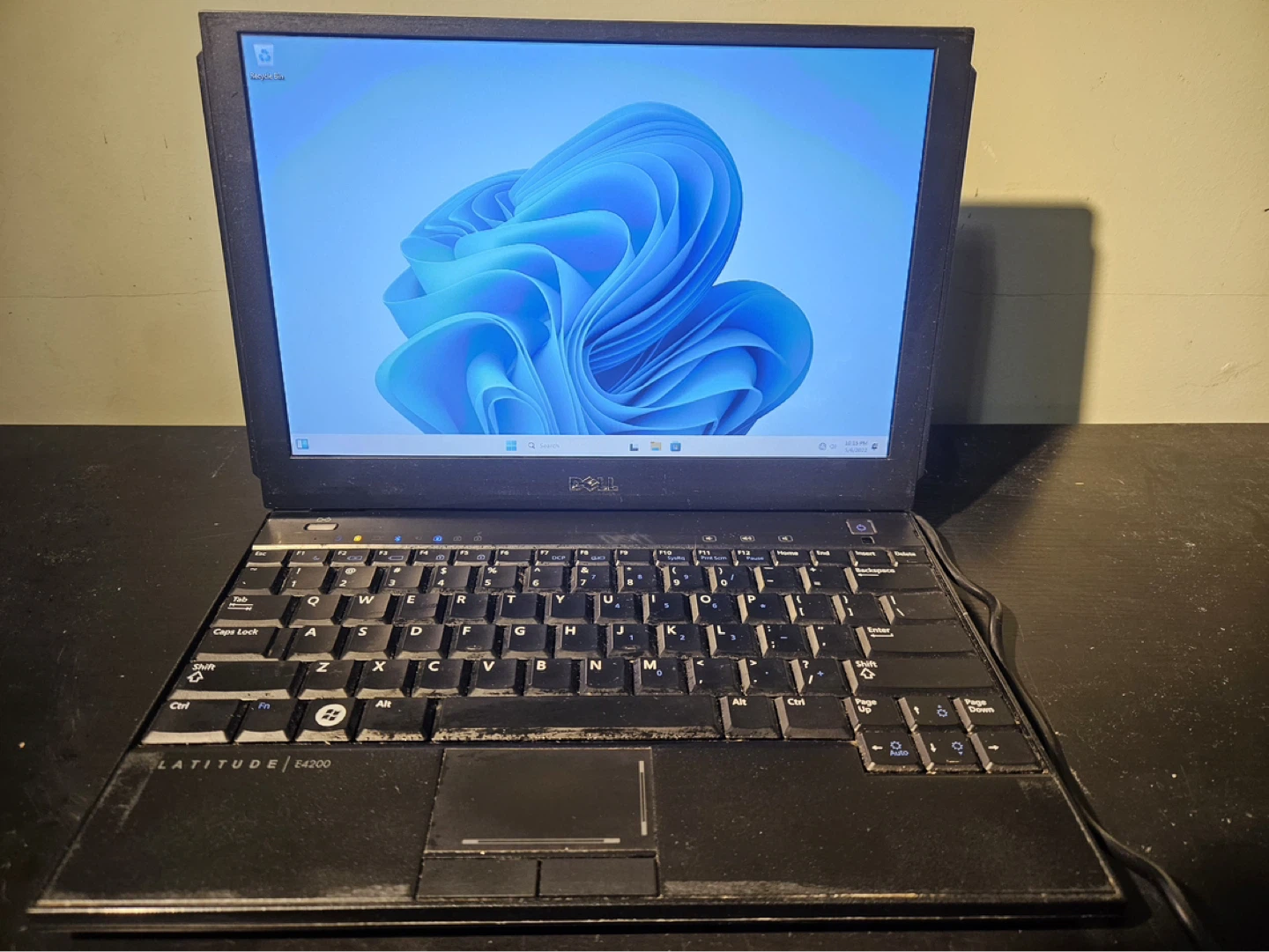 🔥 12.1” Dell Ultra-Portable Laptop | 128GB SSD | Win11 Pro
