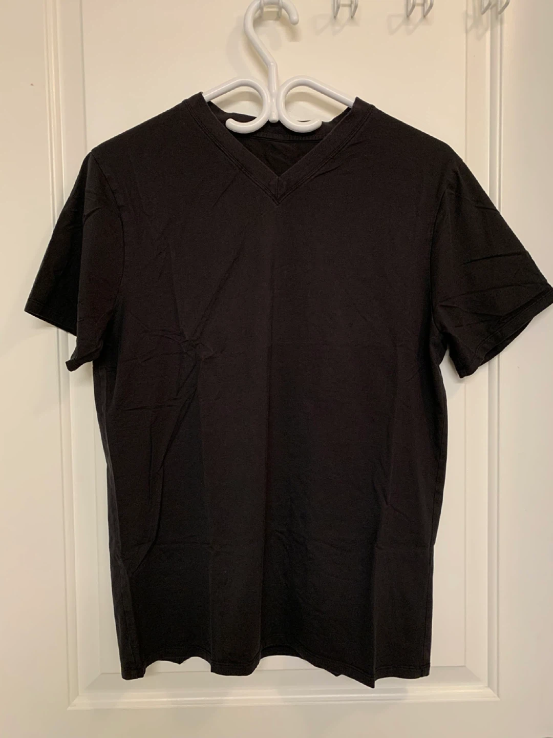 Lululemon V-Neck T-Shirts (Grey & Black) 🌱 - photo 4