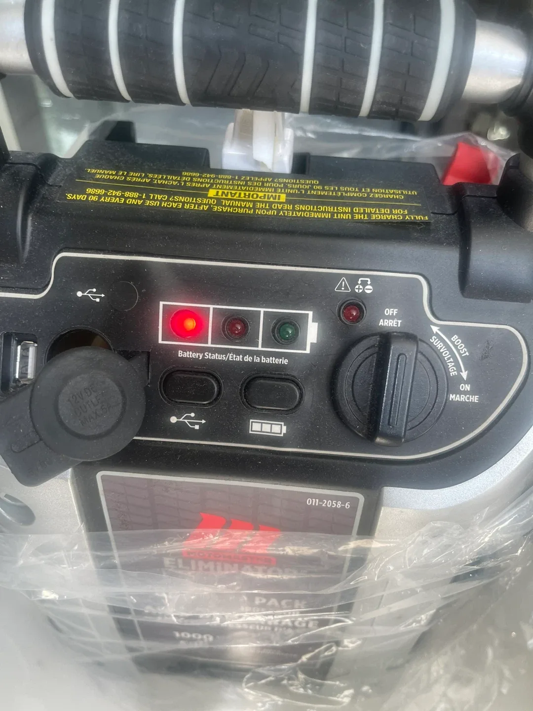 Motomaster Eliminator Booster Pack with Air Compressor - photo 4