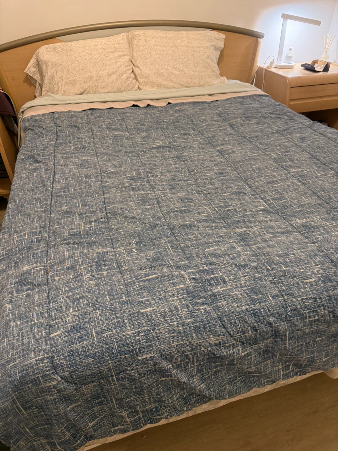 Bed queen set