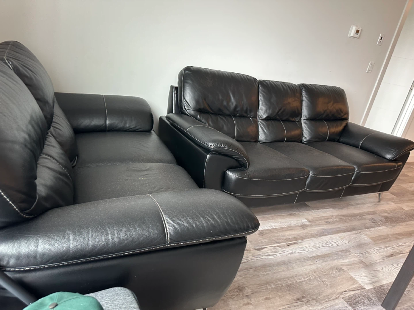 Black Leather Sofa Set