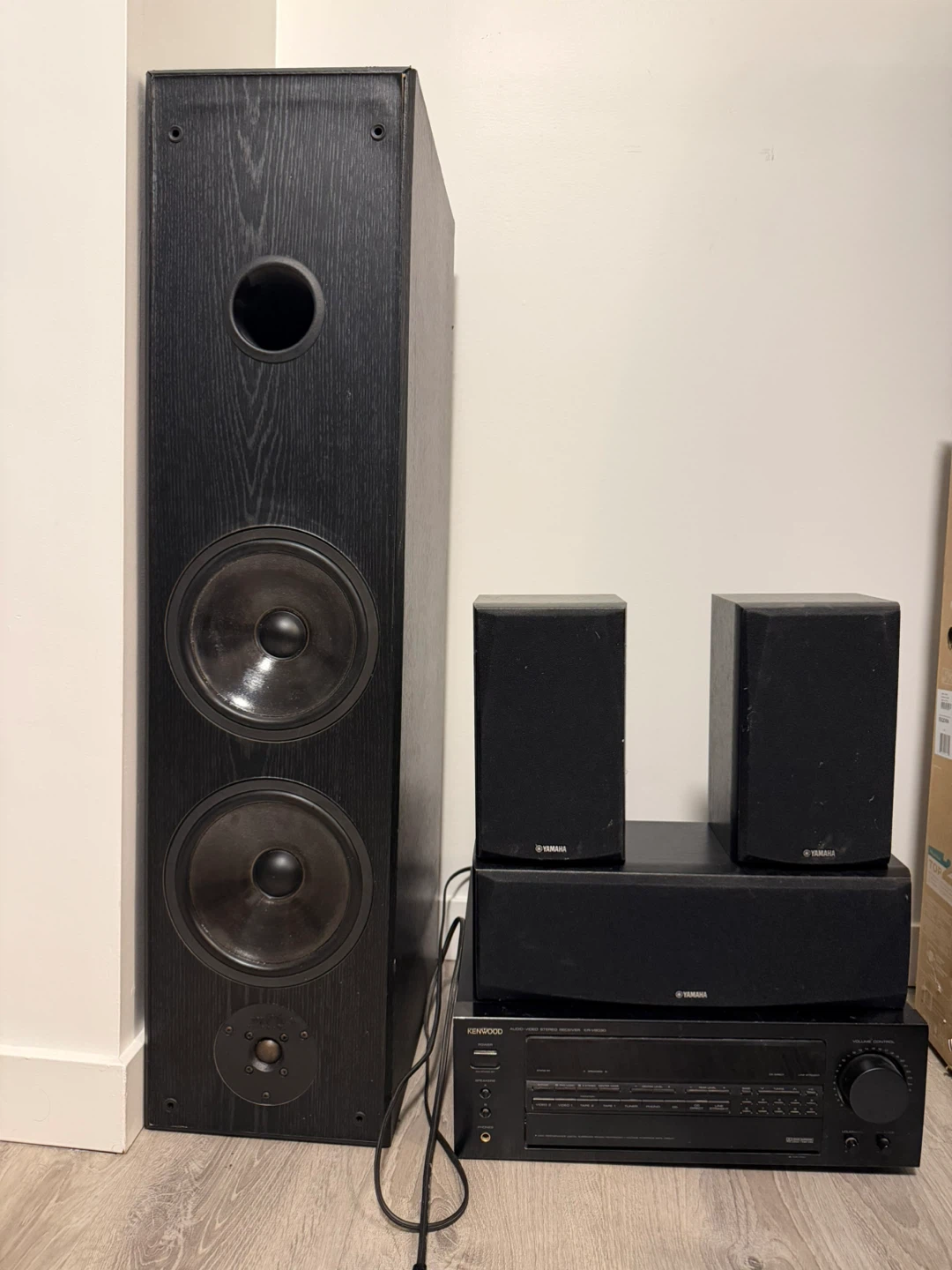 Yamaha Home Theatre Speaker System with Kenwood Receiver - photo 2