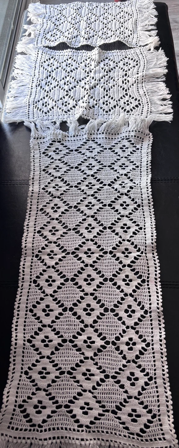 White Crochet Table Runner with Fringe - photo 3