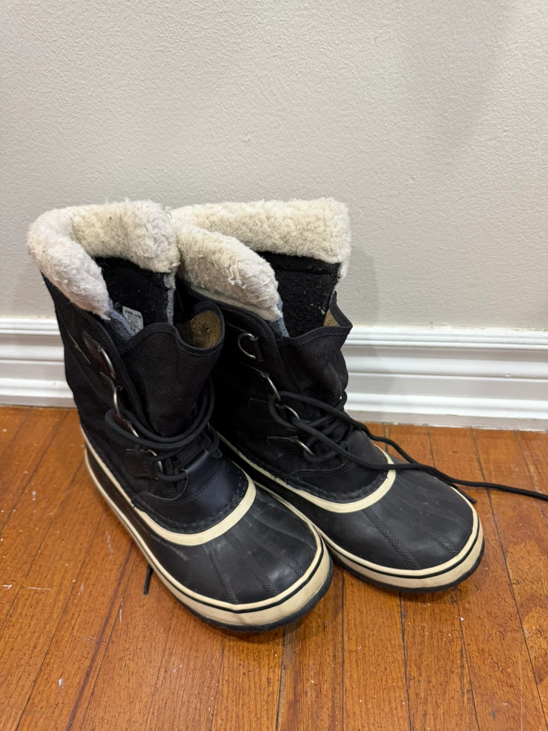 Sorel Black Snow Boots - photo 2