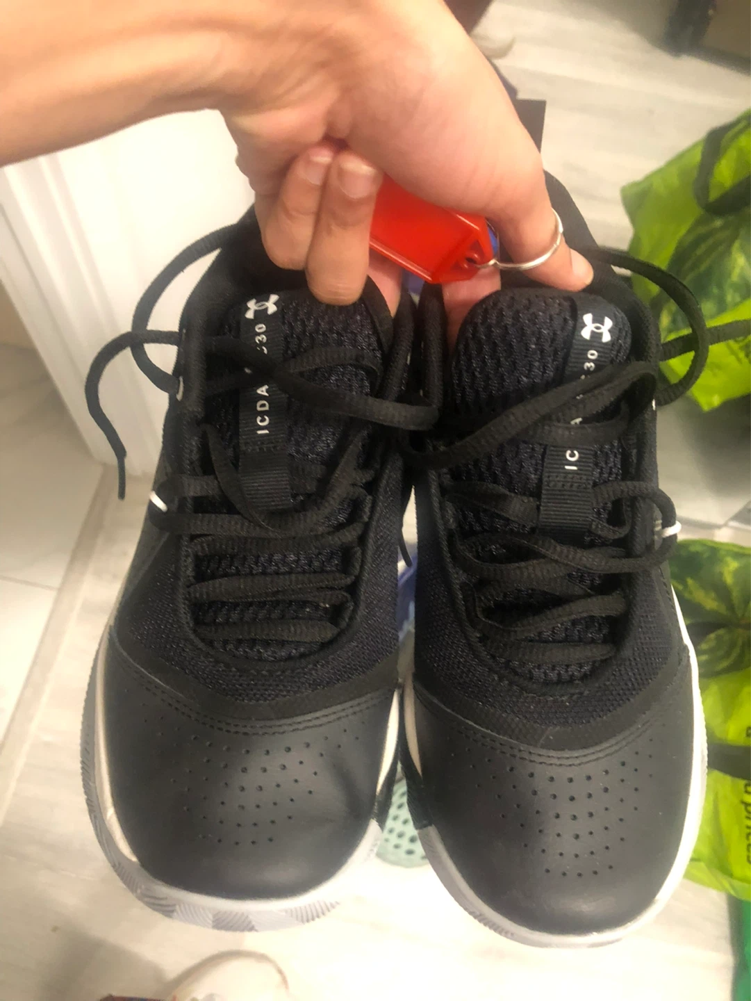Under Armour SC30 Basketball Shoes - Size 3.5Y - photo 2