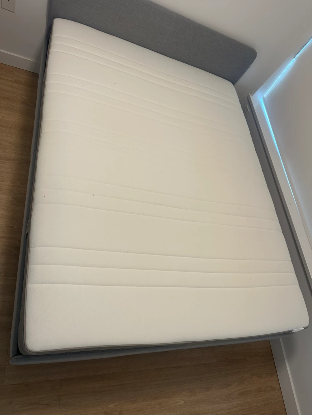 Like NEW Queen bed frame **FREE DELIVERY - photo 4
