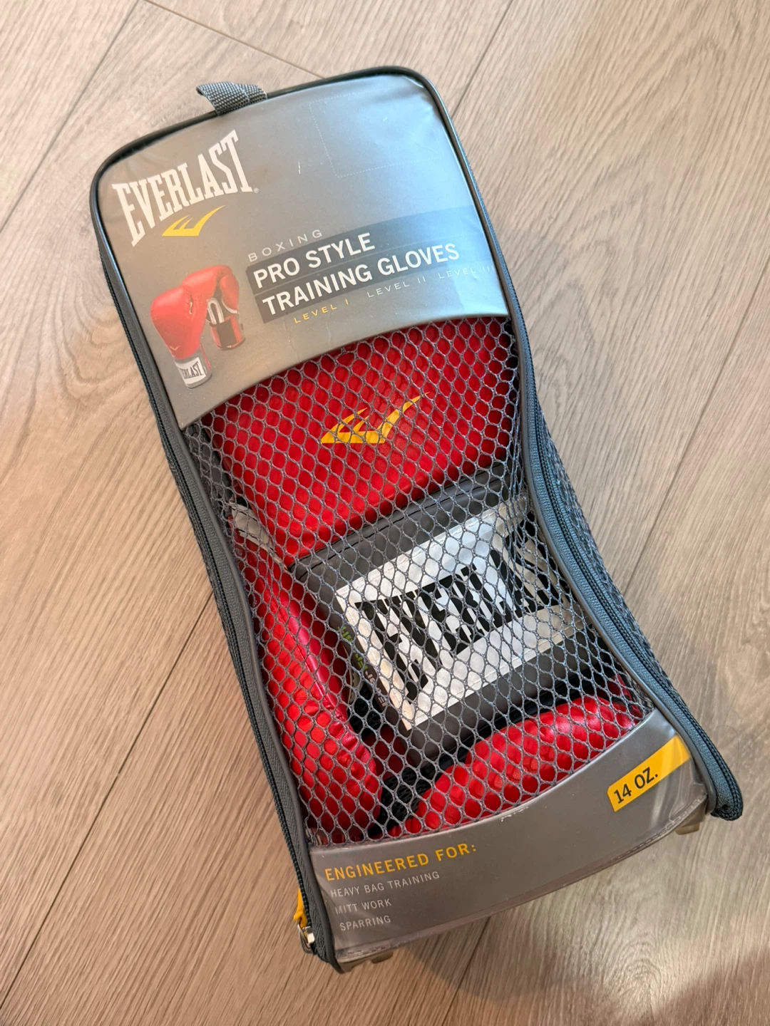 Everlast Pro Style Boxing Training Gloves - Red - 14 oz - photo 2