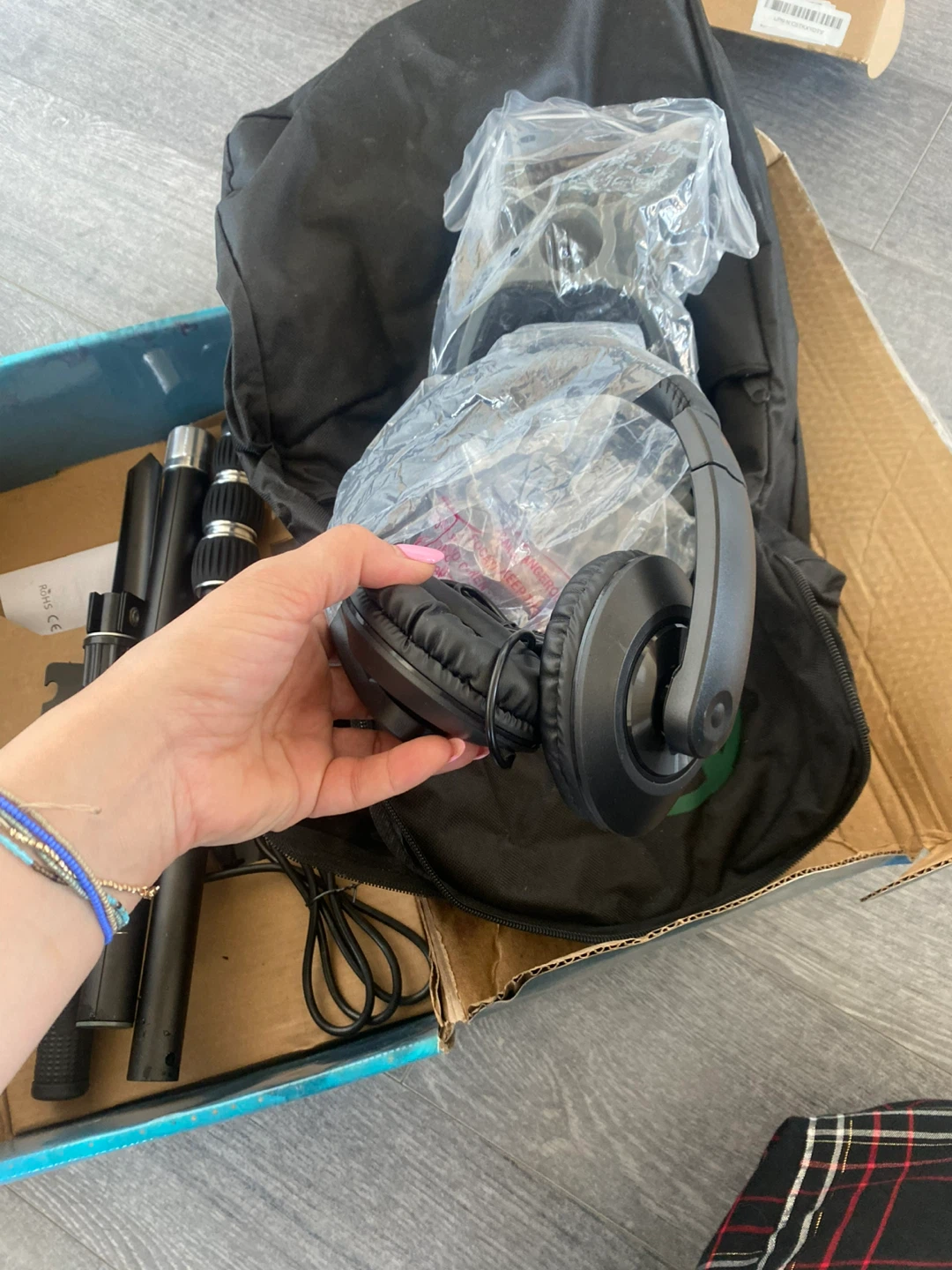 Gtinryg Metal Detector with Headphones and Carrying Bag - photo 3
