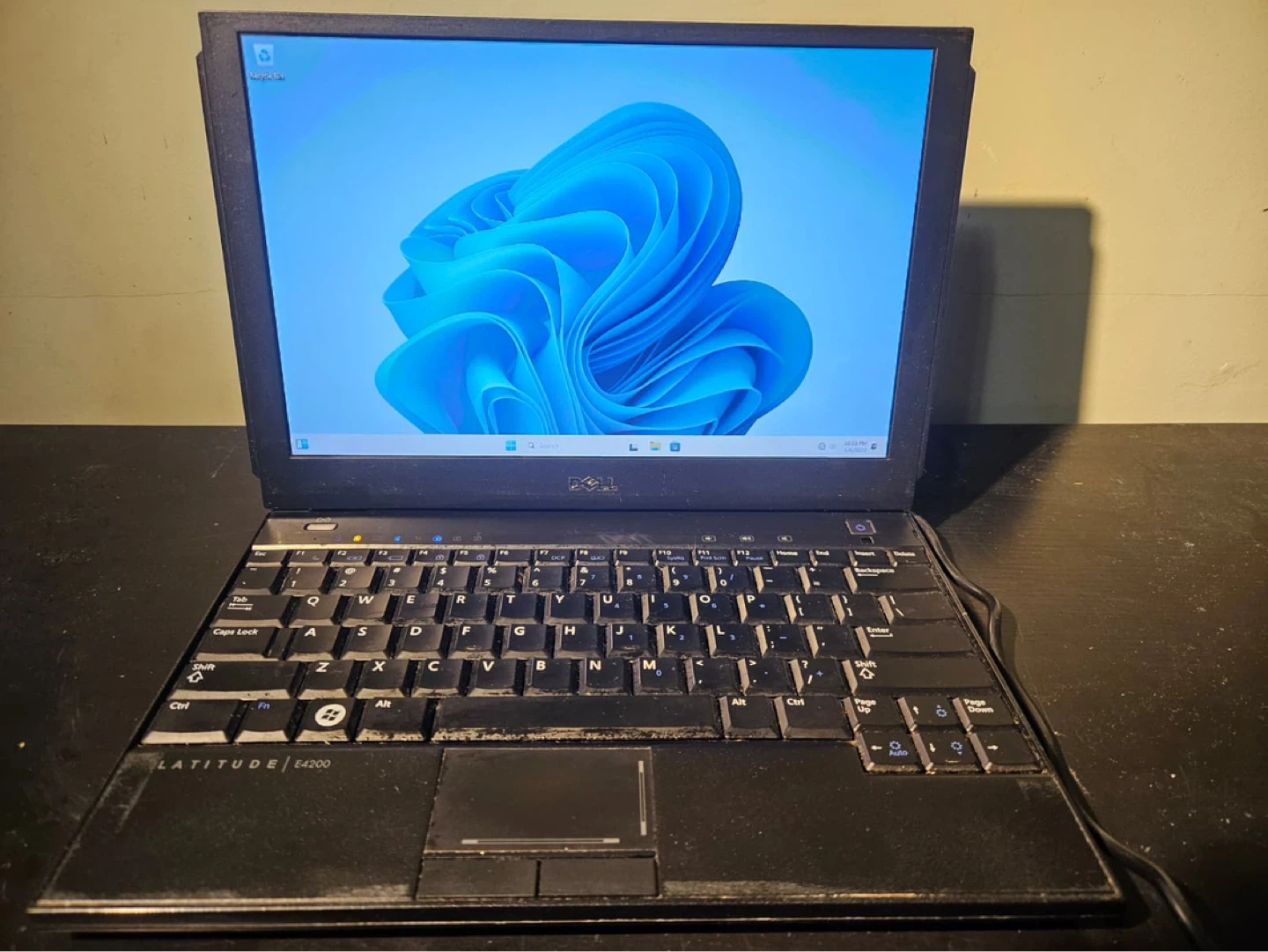 🔥 12.1” Dell Ultra-Portable Laptop | 128GB SSD | Win11 Pro