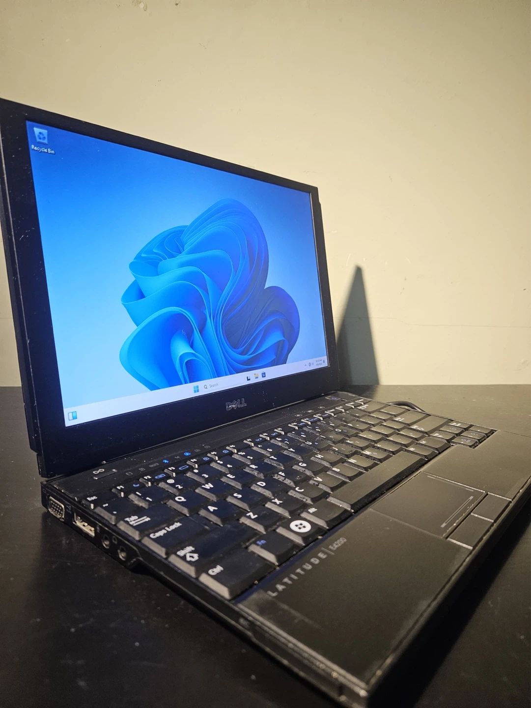 🔥 12.1” Dell Ultra-Portable Laptop | 128GB SSD | Win11 Pro - photo 2