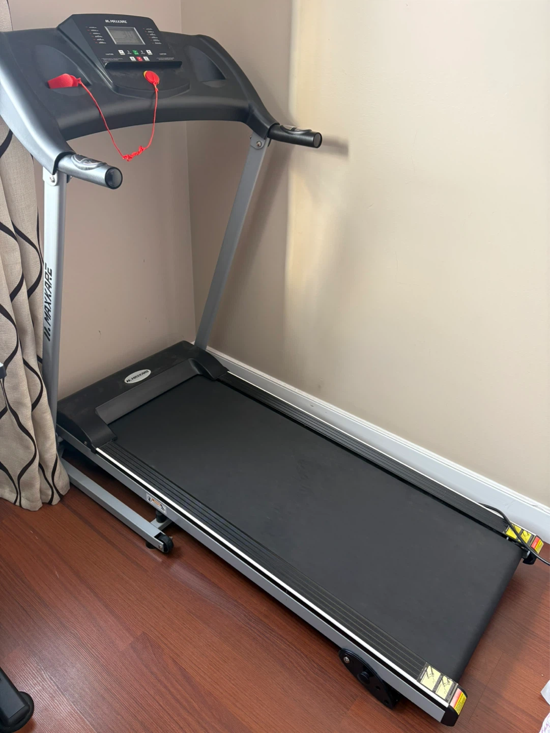 MaxKare Treadmill - photo 4