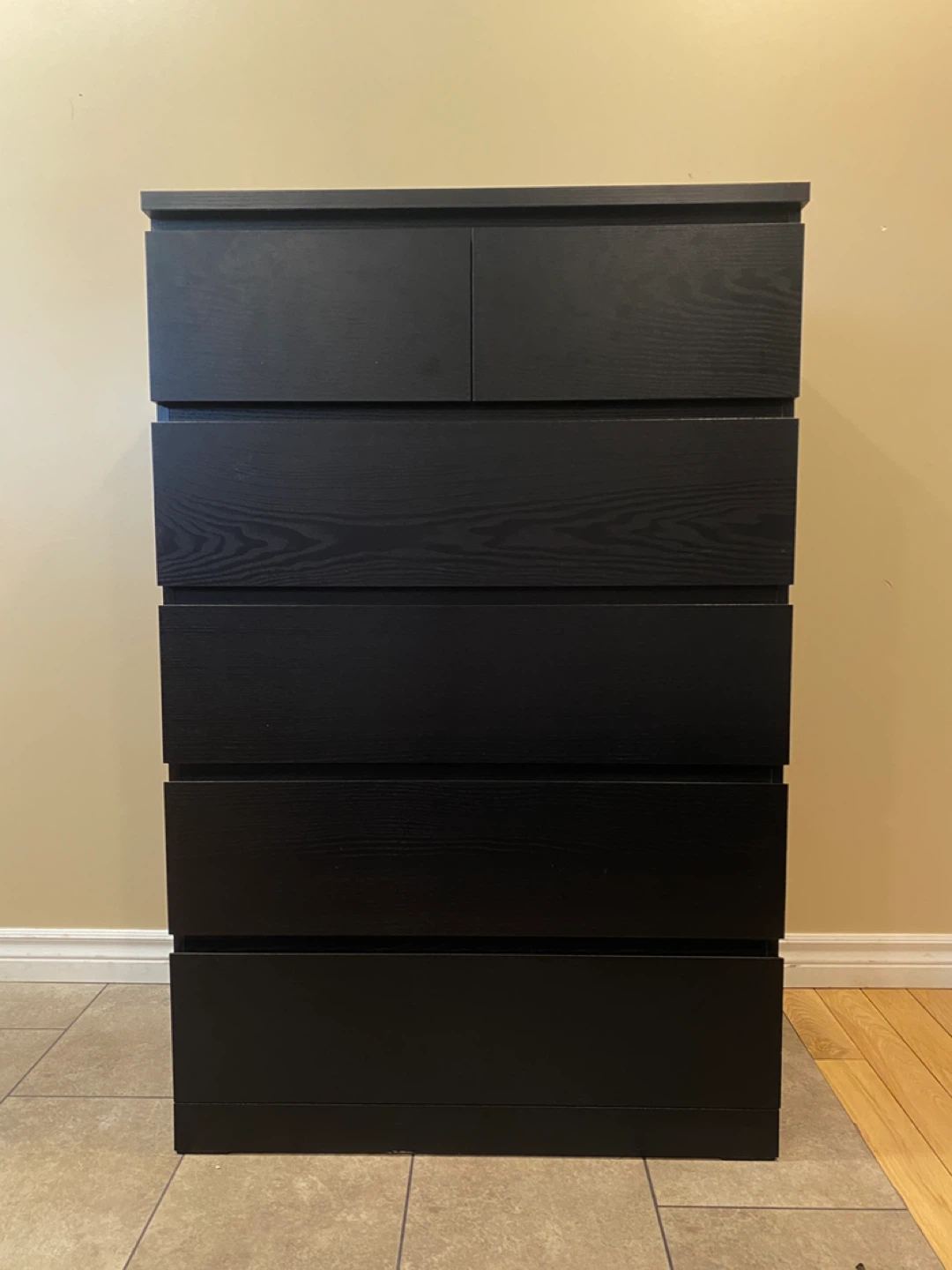 IKEA MALM 6-Drawer Dresser Great Condition (CAN DELIVER)