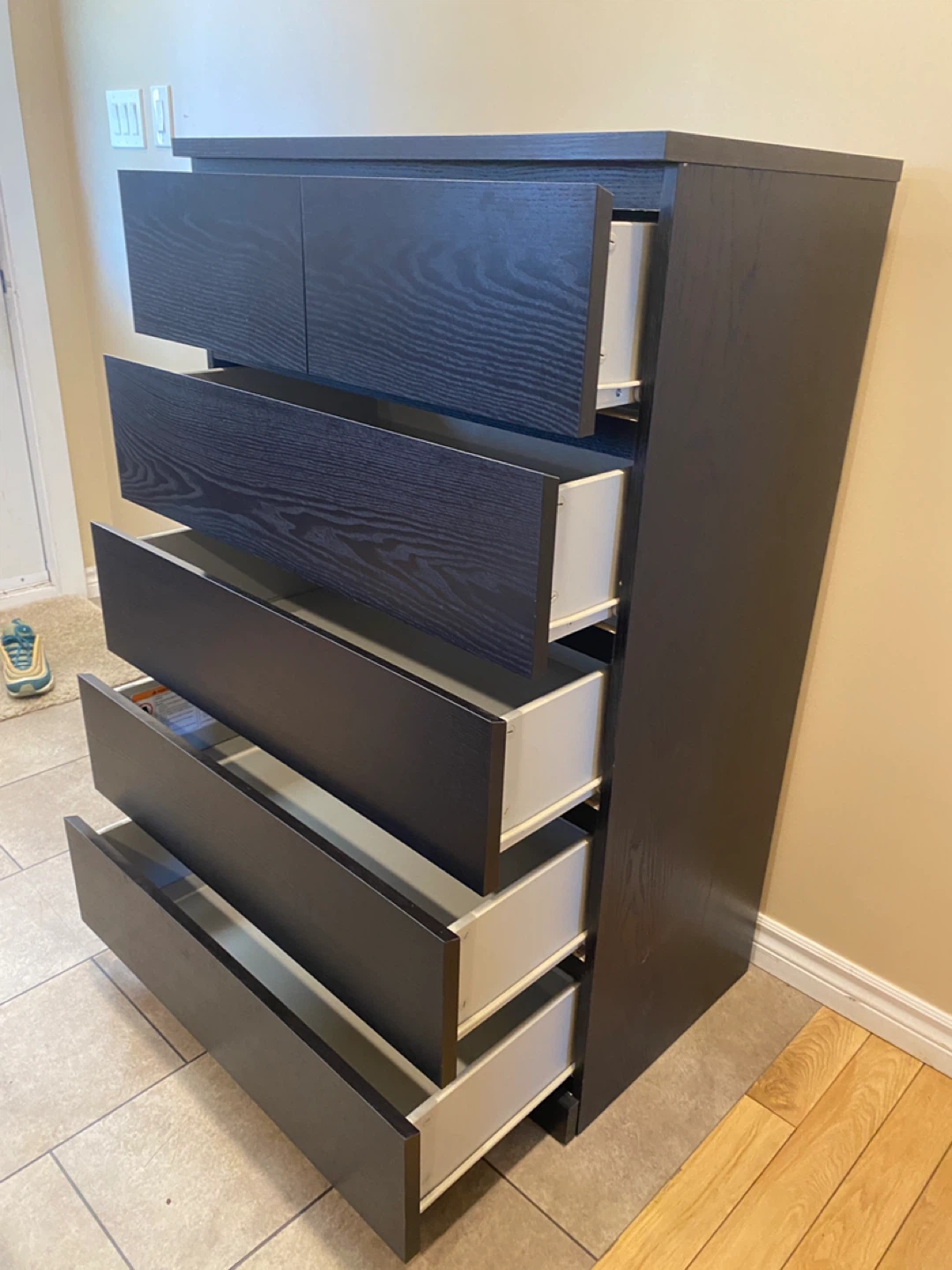 IKEA MALM 6-Drawer Dresser Great Condition (CAN DELIVER) - photo 2