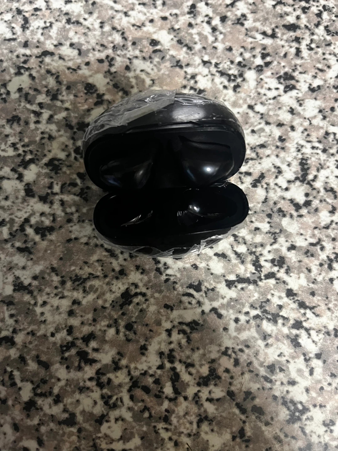 TSW Black Wireless Earbuds with Charging Case - photo 2