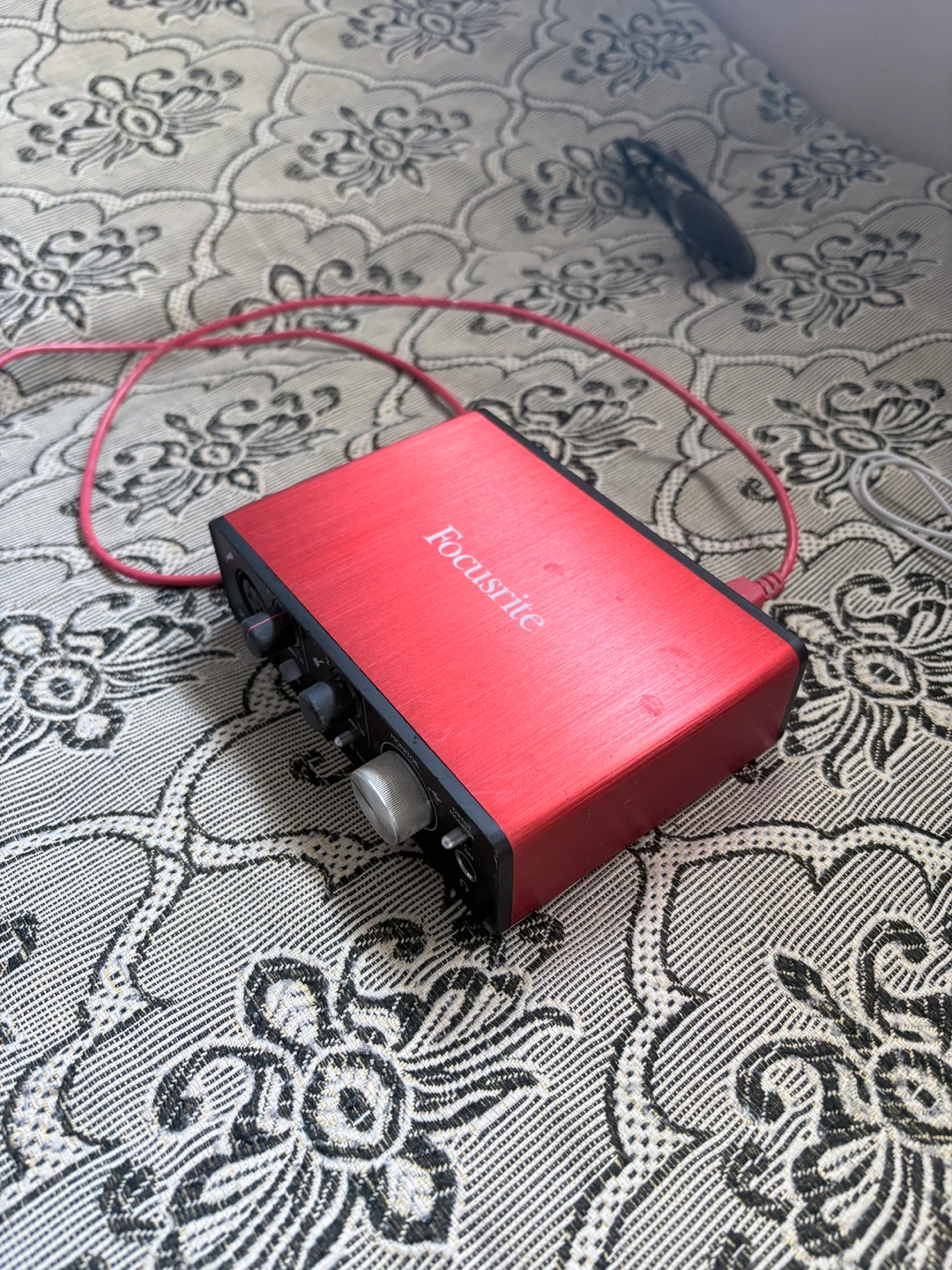 Focusrite Scarlett 2i2 (1st Gen) USB Audio Interface