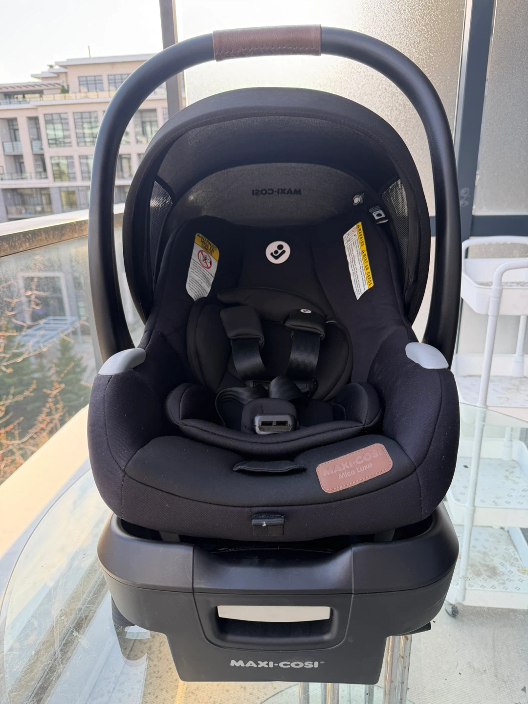 Maxi-Cosi Mico Luxe+ Infant Car Seat with Base - Black - photo 5