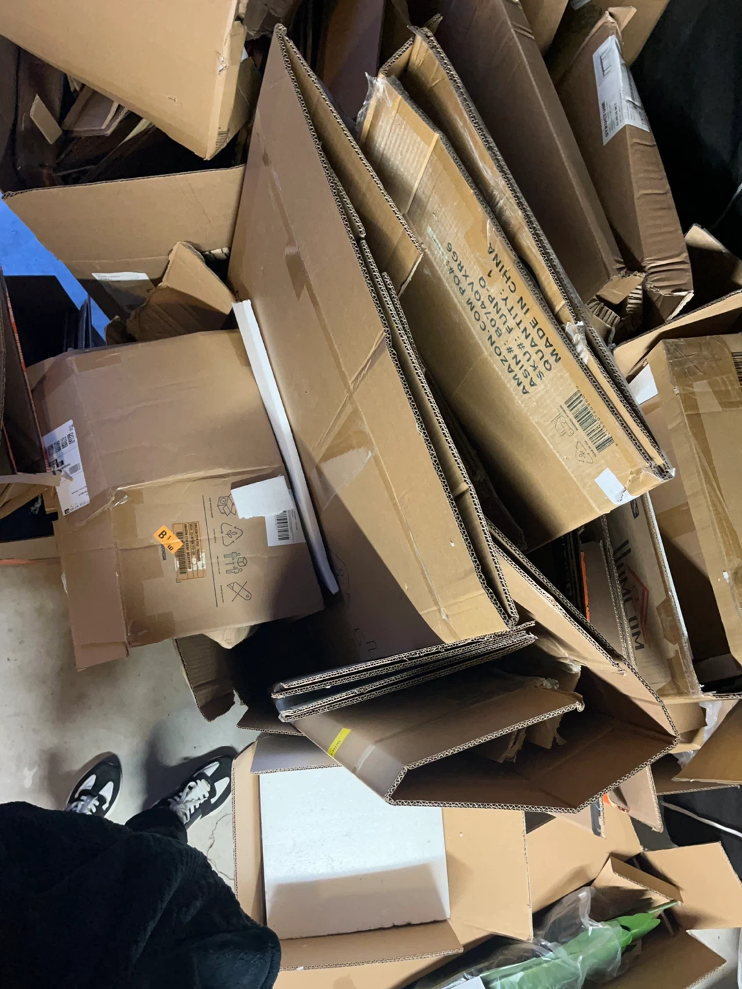 Assorted Cardboard Boxes - photo 4
