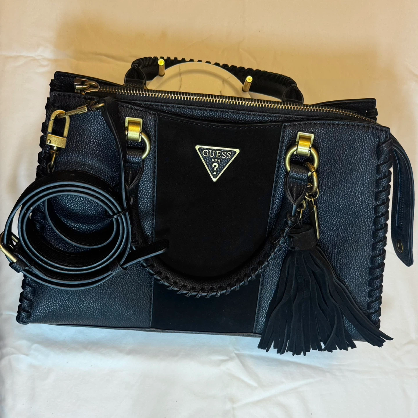 Black Guess - Kaoma Satchel